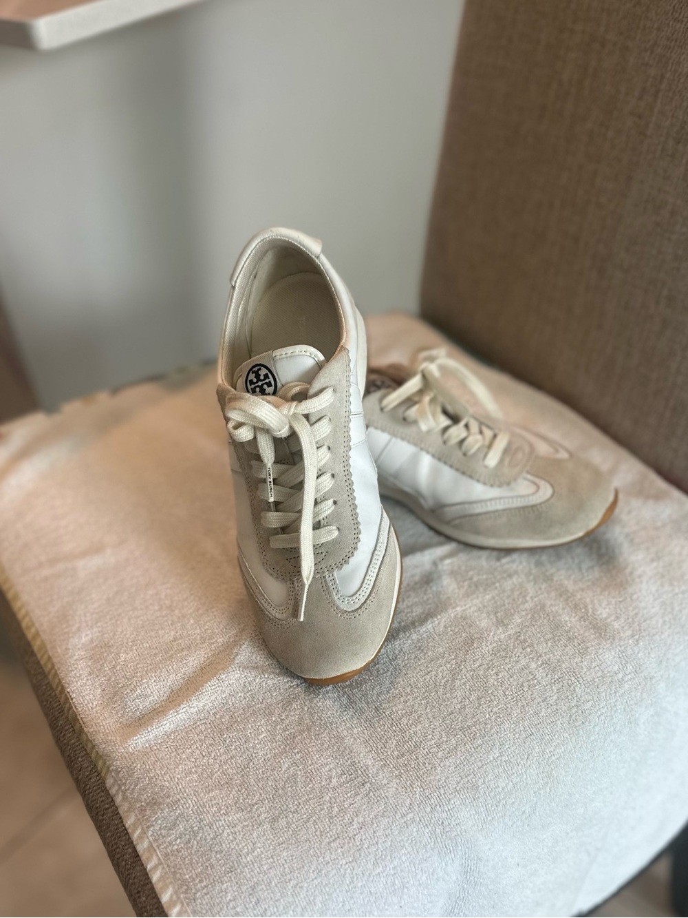 Tory Burch Cream & White Suede Leather Low-Top Sneakers